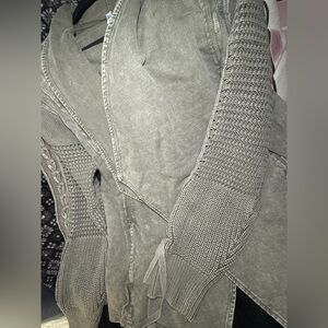 Leo & Nicole Olive Green Knit Jacket with Textured Sleeves